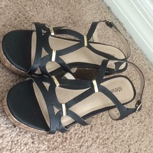 Children size 3 wedges